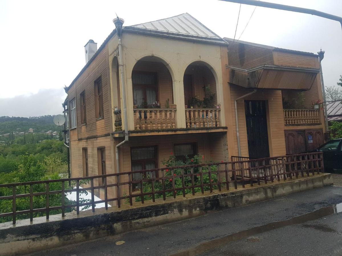 Hotel Shaumiani Kutaisi Ngoại thất bức ảnh